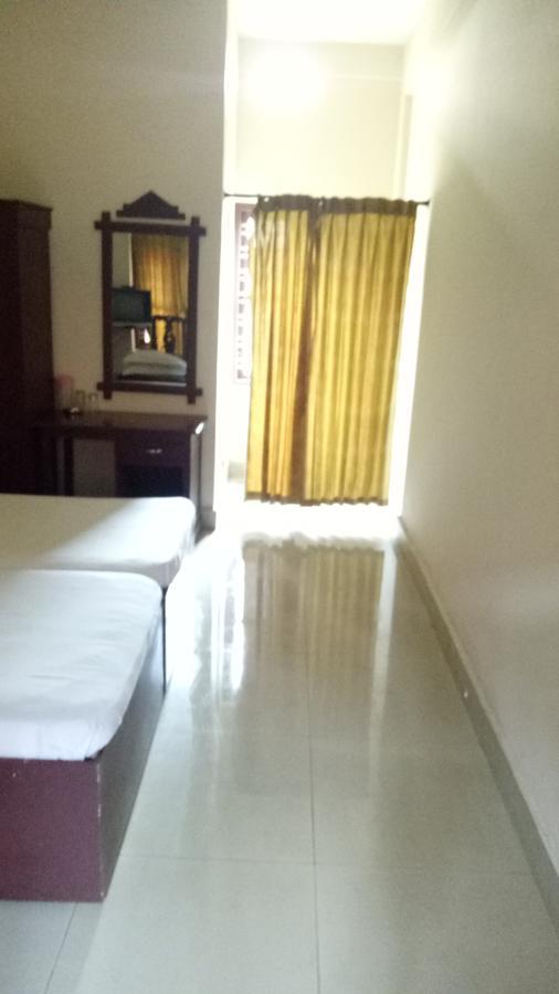 Hotel Nuhman Kondotty Exterior foto